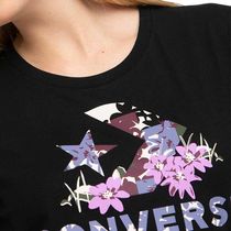 POLOS-MUJER-CONVERSE-FLORAL-STAR-CHEVRON-TEE-CNVHO22WTEE6-001_2